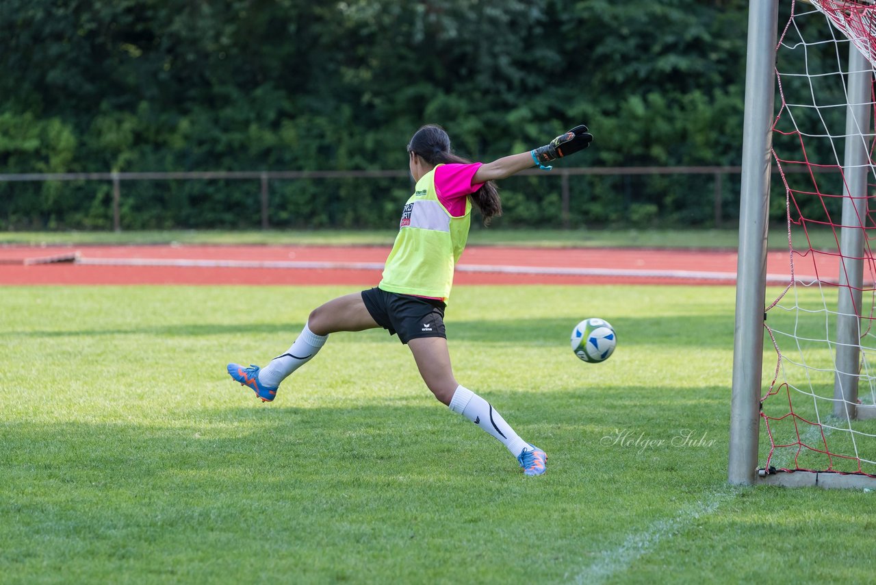 Bild 105 - Loewinnen Cup